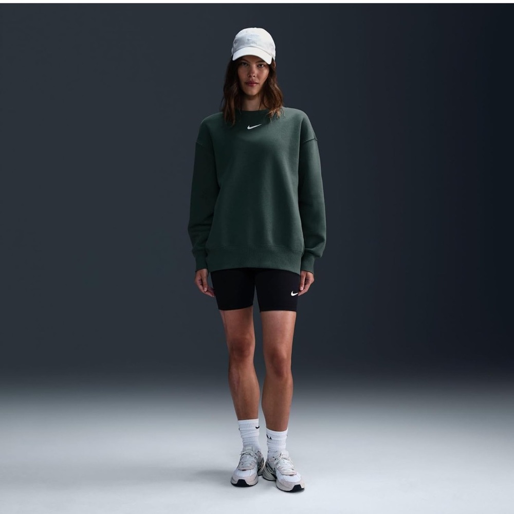 Women’s Nike Phoenix Sweatshirt - Picture 3 of 5
